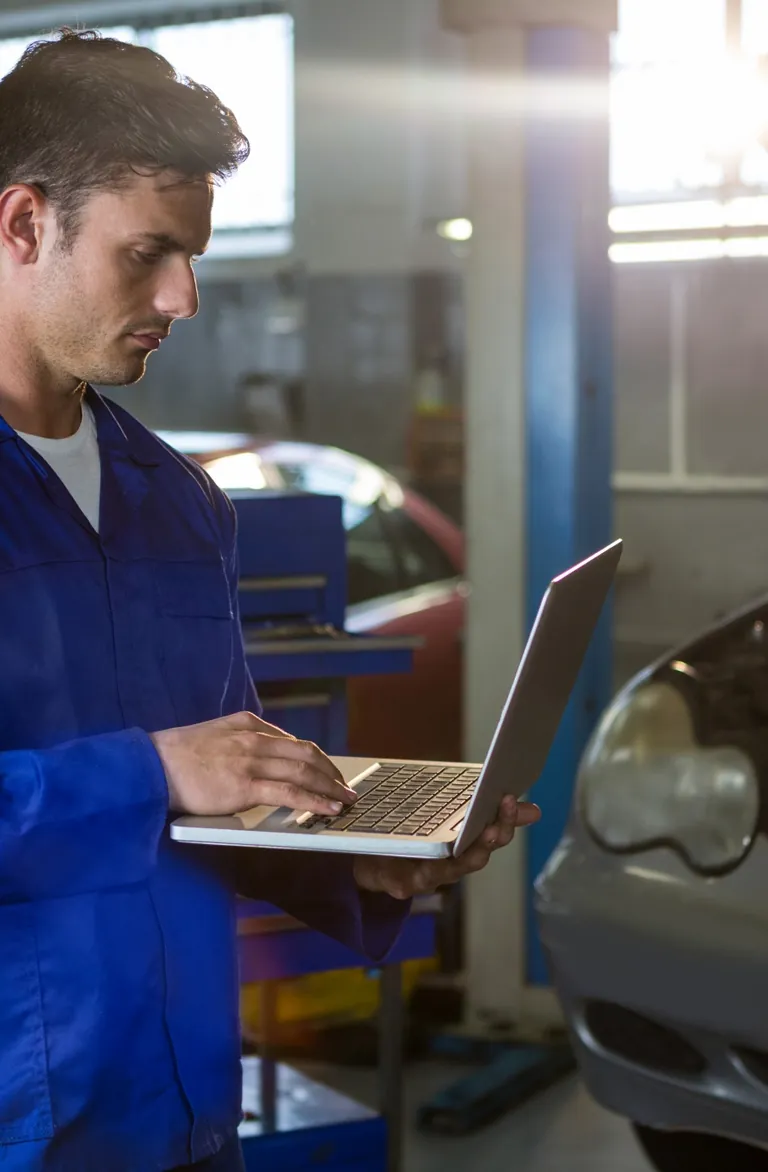 Técnico em linha de produção automotiva