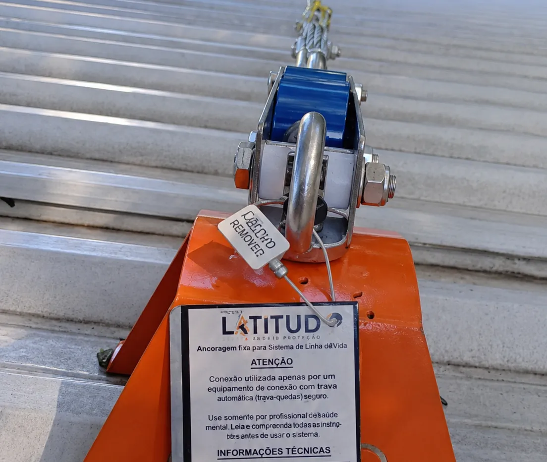 Linha de Vida e Pontos de Ancoragem NR-35 — equipe Latitud em campo